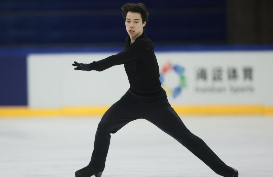 乐竞体育入口：体验真实体育赛事的魅力
