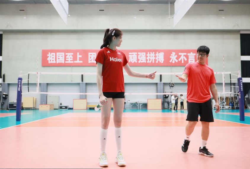 乐竞体育电竞社交互动新模式
